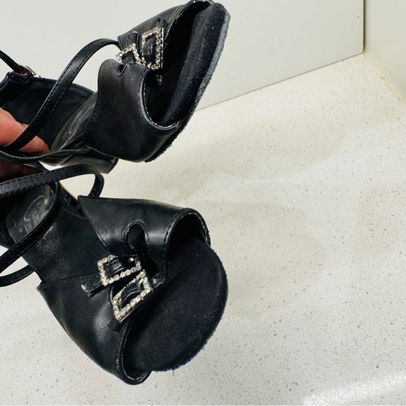 Comfort Dance Shoes The Strappy Black Leather Strappy Block Heel Salsa Sz 5.5 - Picture 12 of 14